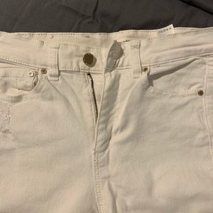White skinny jeans